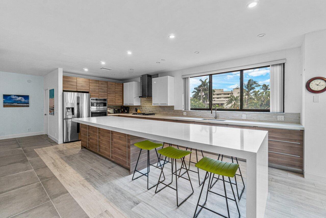 TALBOT HOUSE III CONDO - Residential Lease