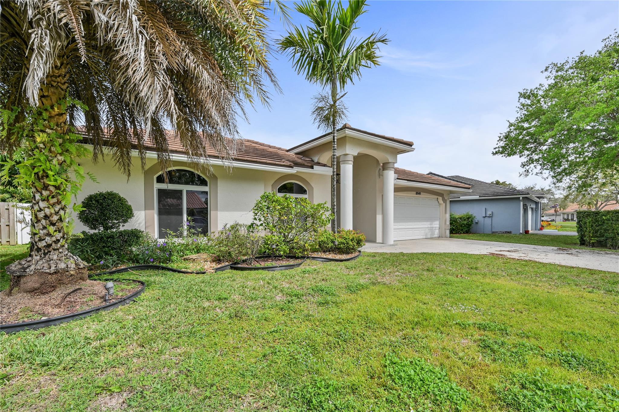 Welcome home to this beautiful home with 4 bedrooms, 2 bathrooms, a heated pool with a peaceful backyard
located in the sought after Coral Trace neighborhood in Coral Springs. This home boasts a fully fenced, large
private backyard with a heated pool with plenty of room for entertaining friends and family. Pet friendly. This
home is in a beautiful community with quick access to major roads, houses of worship, all things shopping, dining and more. Pets okay. Available for immediate occupancy. Rapid approval.