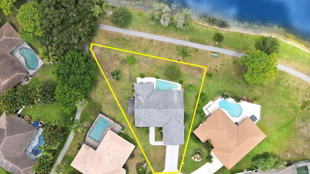 Photo of 21777 Beachnut Drive, Boca Raton, FL 33433 (MLS # R11115545)