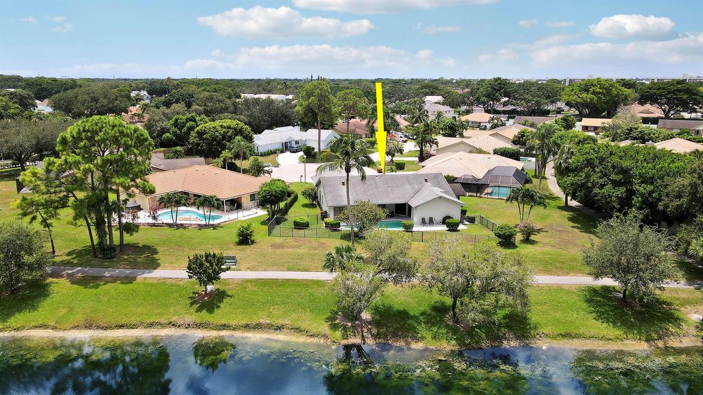 Photo of 21777 Beachnut Drive, Boca Raton, FL 33433 (MLS # R11115545)