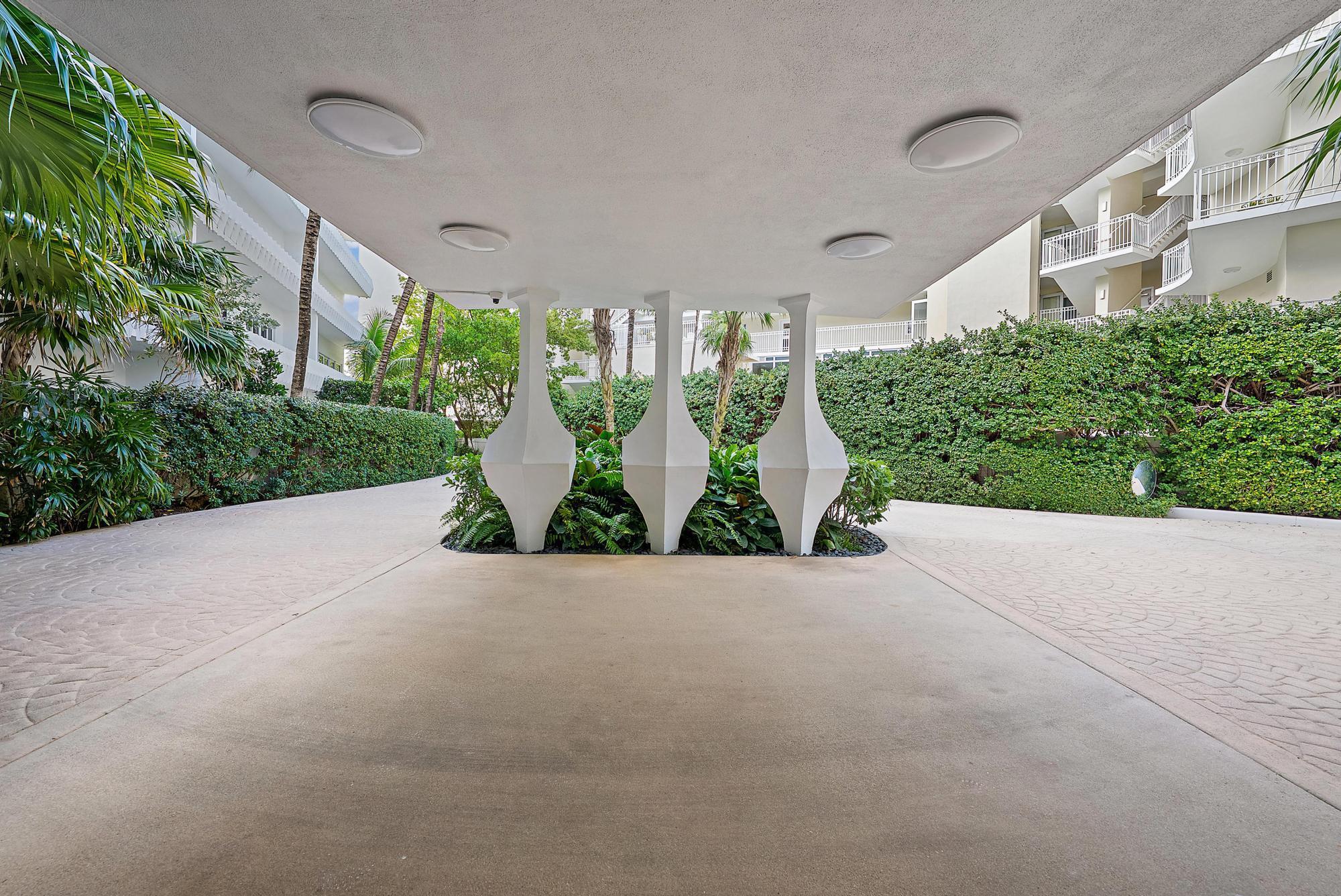 THREE HUNDRED OCEAN BLVD - Residential