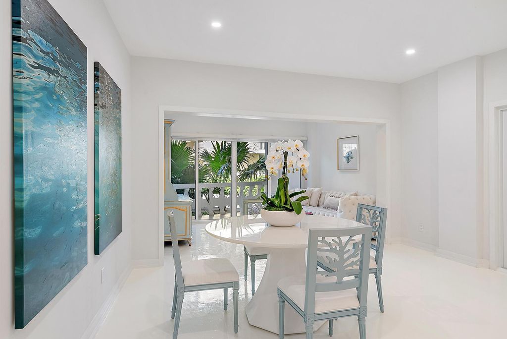 Photo of 300 S Ocean Boulevard #2e, Palm Beach, FL 33480 (MLS # R11133679)