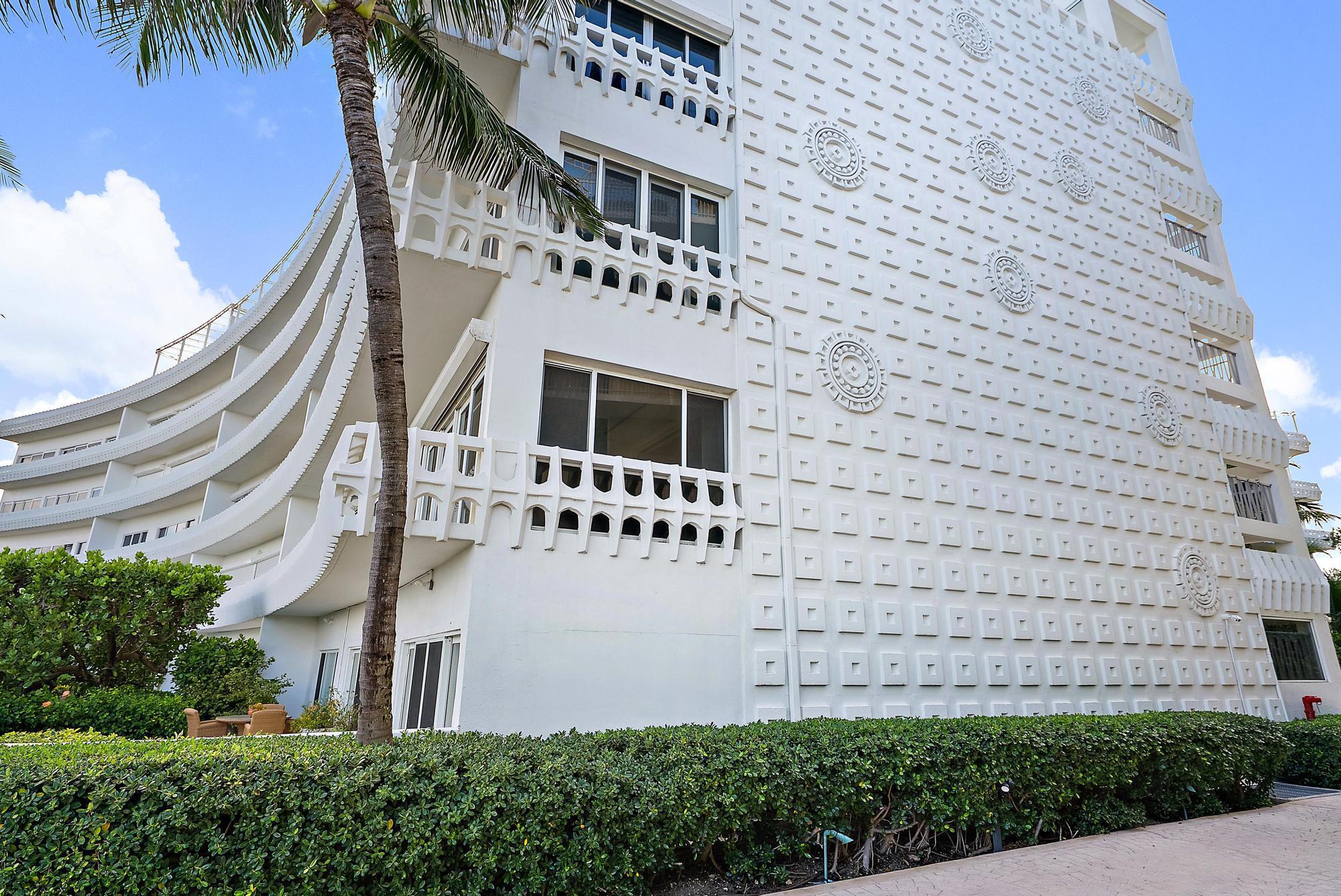 THREE HUNDRED OCEAN BLVD - Residential