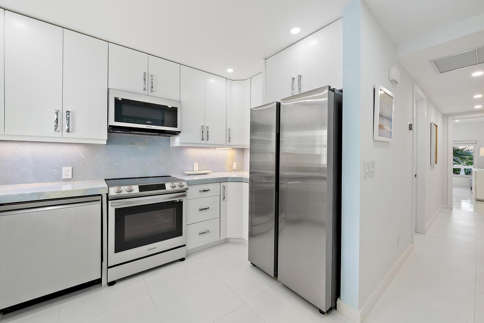 THREE HUNDRED OCEAN BLVD - Residential