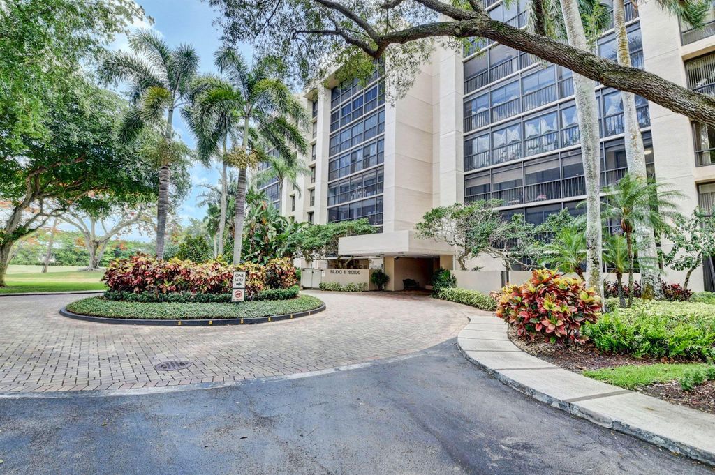 Photo of 20100 Boca West Drive #122, Boca Raton, FL 33434 (MLS # R10798955)