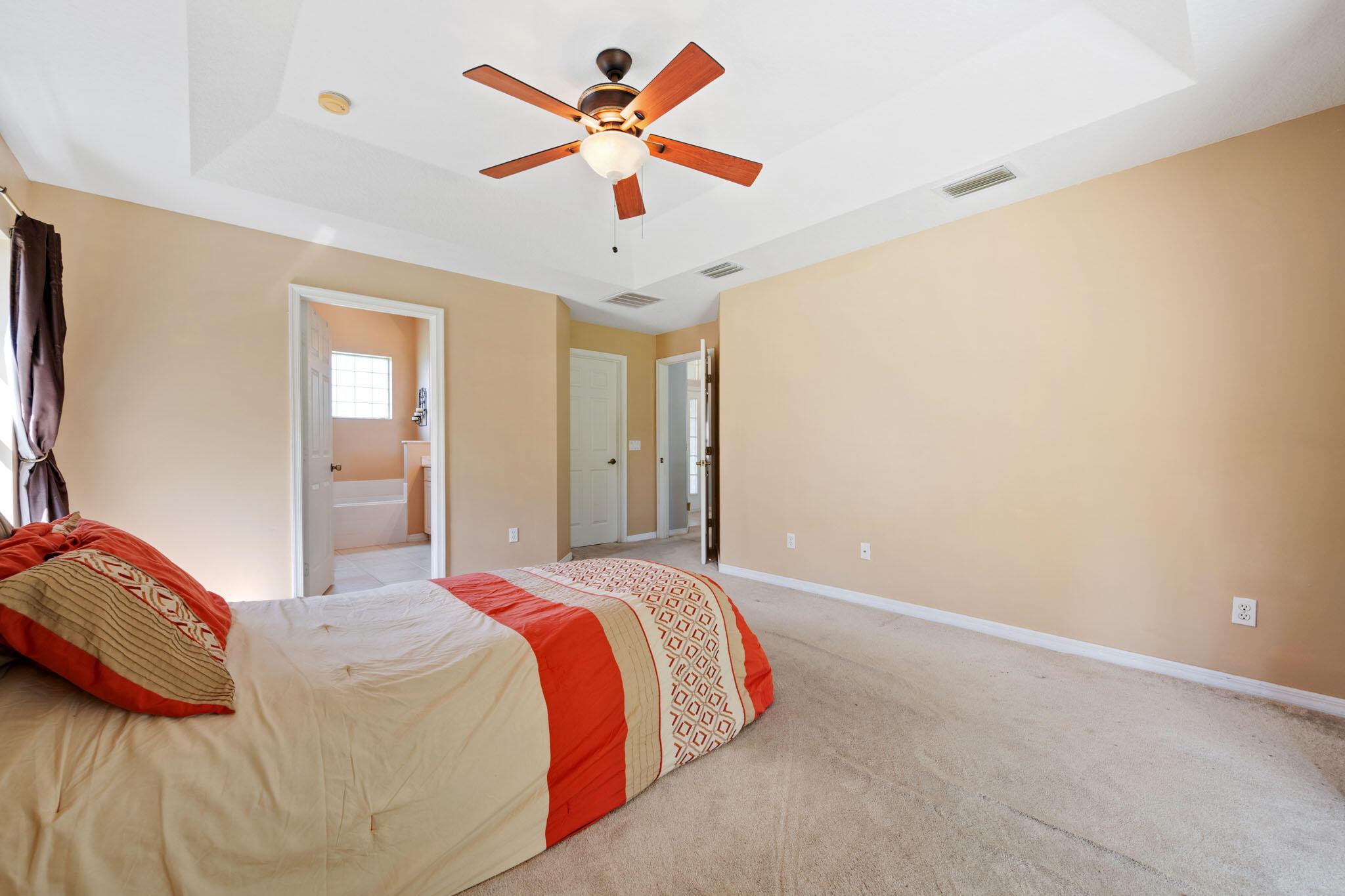 SAWGRASS LAKES PHASE 2 - Residential