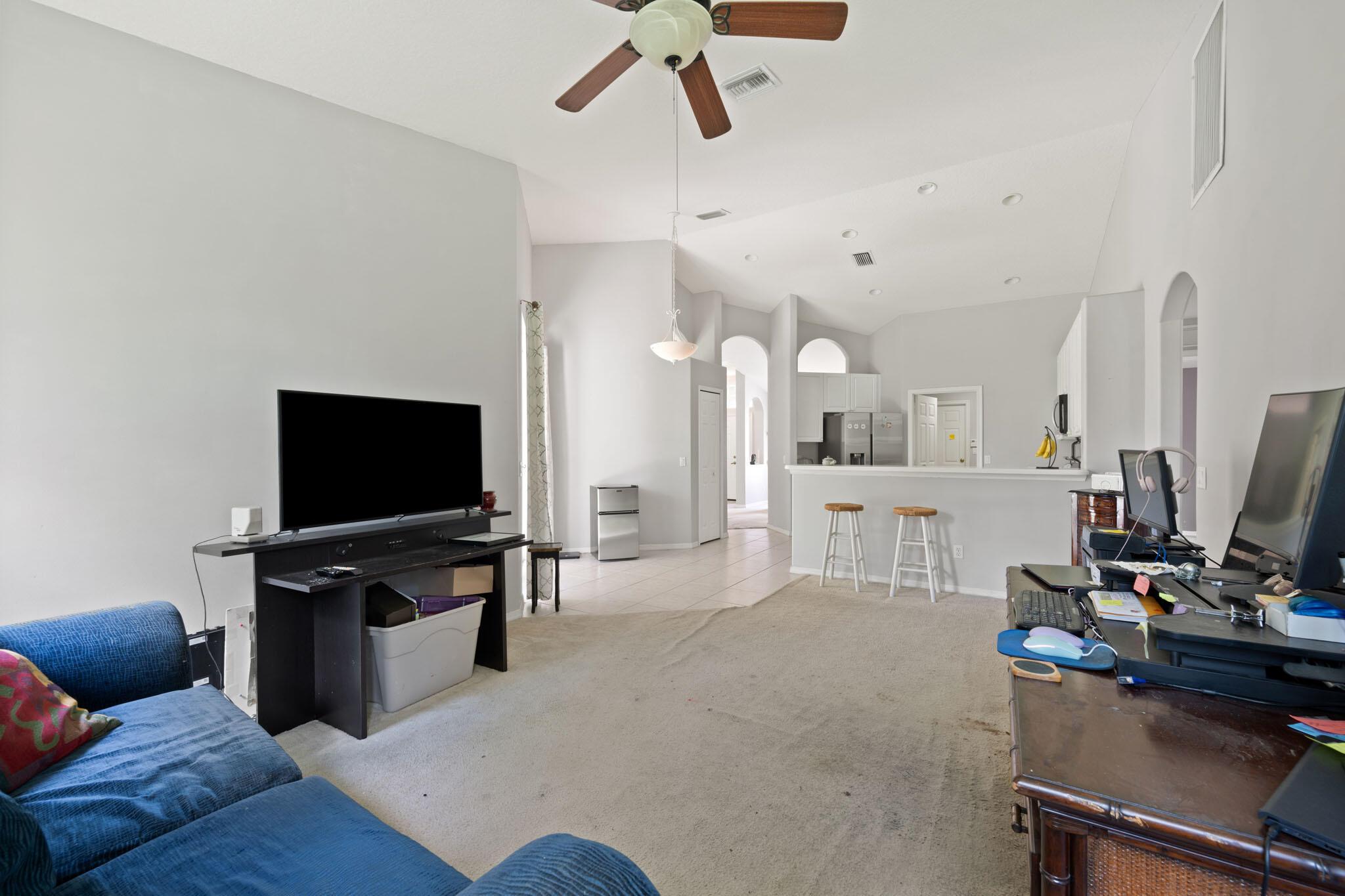 SAWGRASS LAKES PHASE 2 - Residential