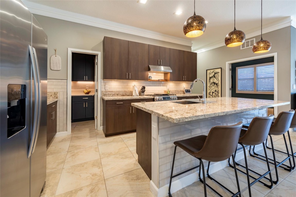 Whispering Oaks 183-173 B - Residential