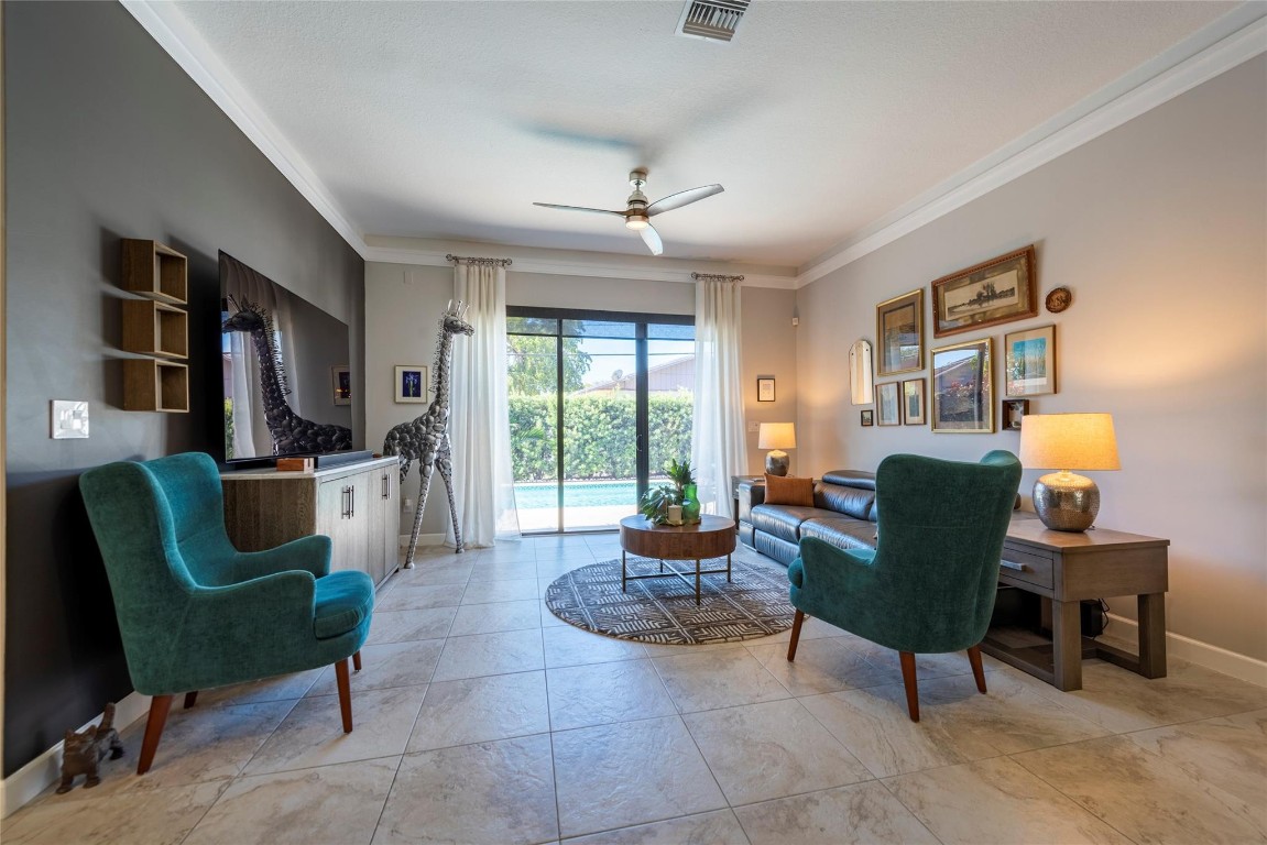 Whispering Oaks 183-173 B - Residential