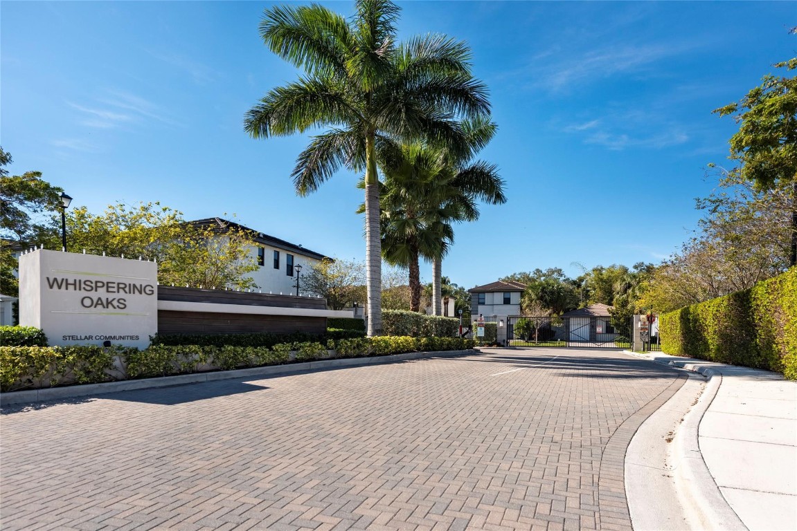 Whispering Oaks 183-173 B - Residential