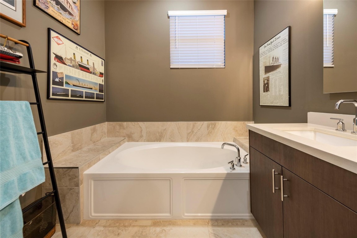 Whispering Oaks 183-173 B - Residential