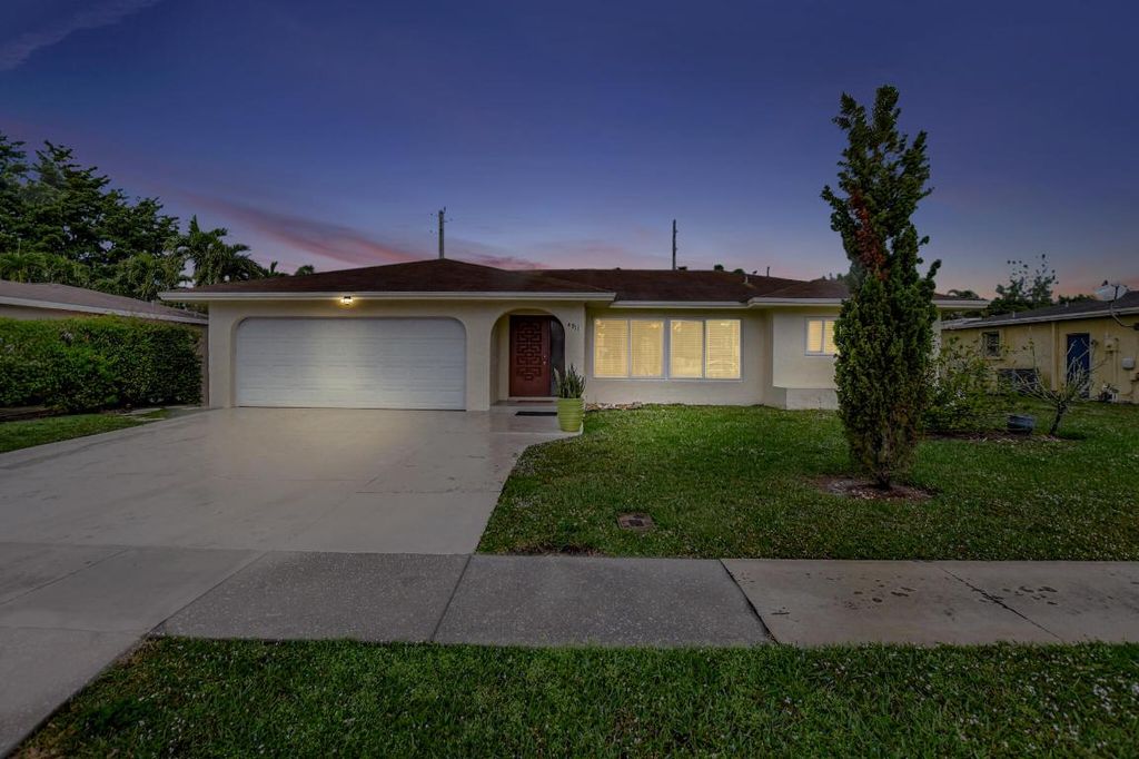 Photo of 4911 Ataman Street, Boca Raton, FL 33428 (MLS # R11055588)