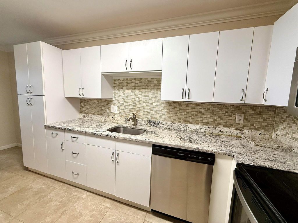 Photo of 20920 Sedgewick Dr, Boca Raton, FL 33433 (MLS # R11091345)