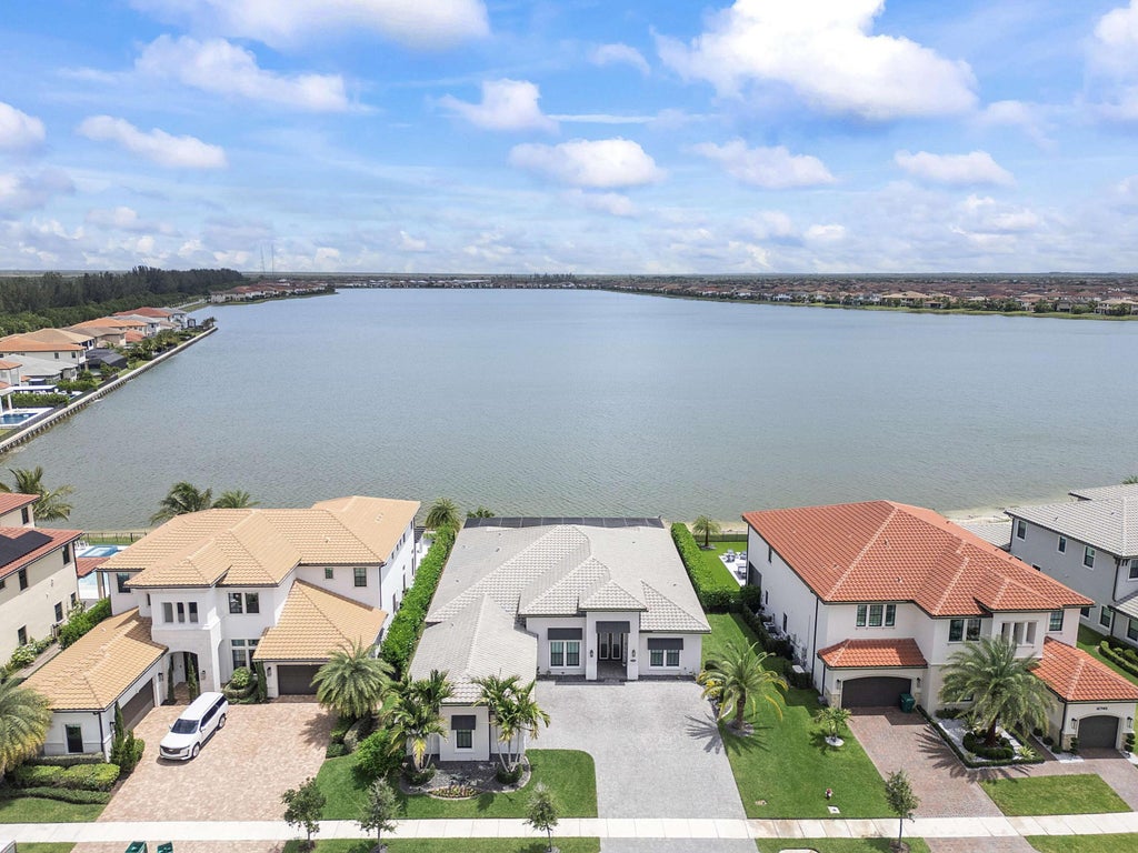 Photo of 12755 S Parkland Bay Trail, Parkland, FL 33076 (MLS # B26039972)