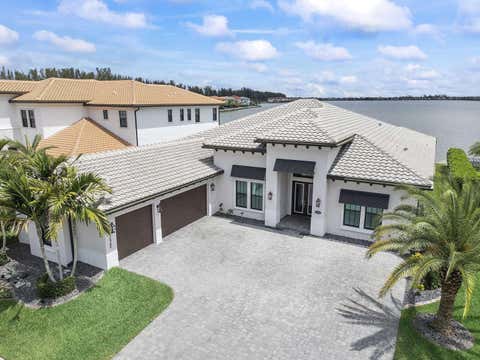 Photo of 12755 S Parkland Bay Trail, Parkland, FL 33076 (MLS # B26039972)