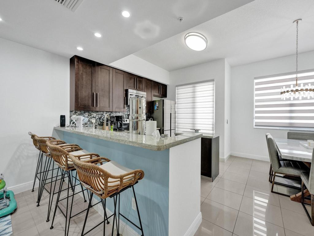 PENINSULA ON THE INTRACOASTAL CONDO - Residential