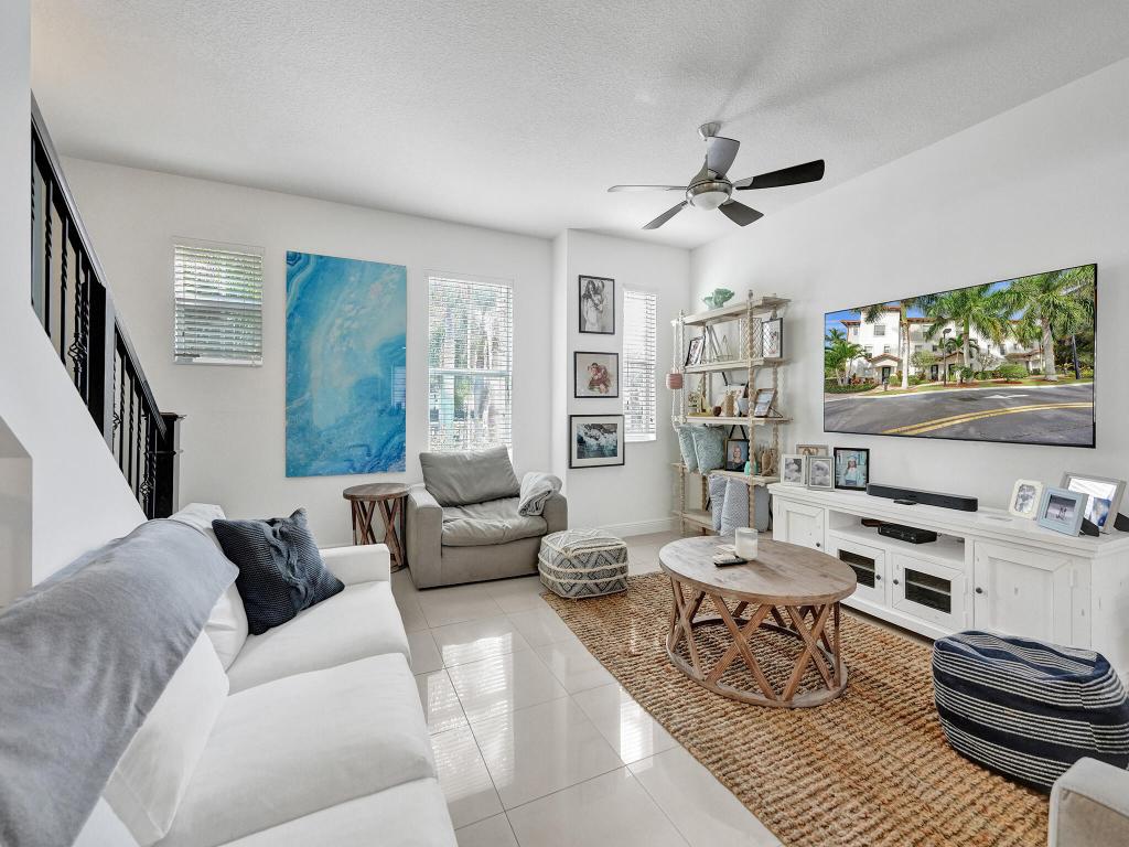 PENINSULA ON THE INTRACOASTAL CONDO - Residential