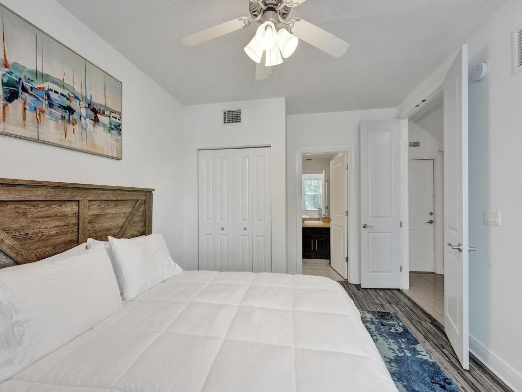 PENINSULA ON THE INTRACOASTAL CONDO - Residential