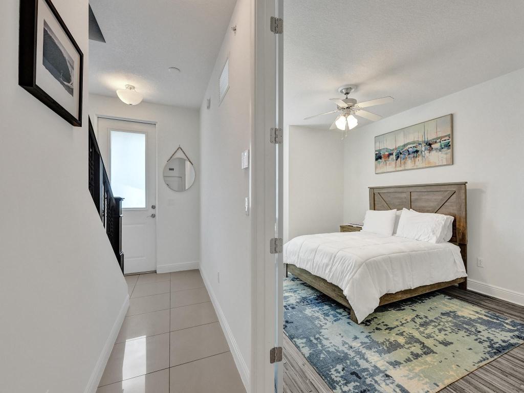 PENINSULA ON THE INTRACOASTAL CONDO - Residential