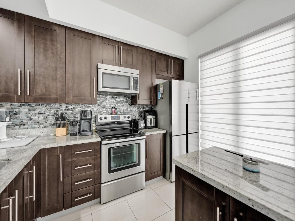 PENINSULA ON THE INTRACOASTAL CONDO - Residential