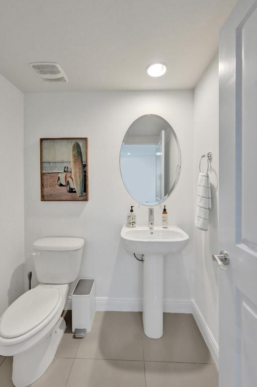 PENINSULA ON THE INTRACOASTAL CONDO - Residential