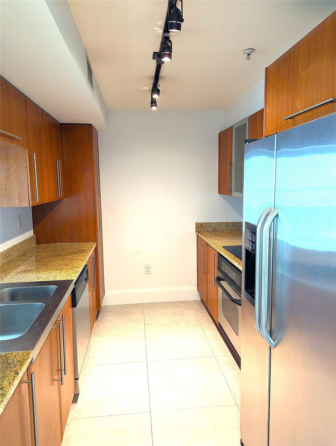 600 W Las Olas Blvd 909S