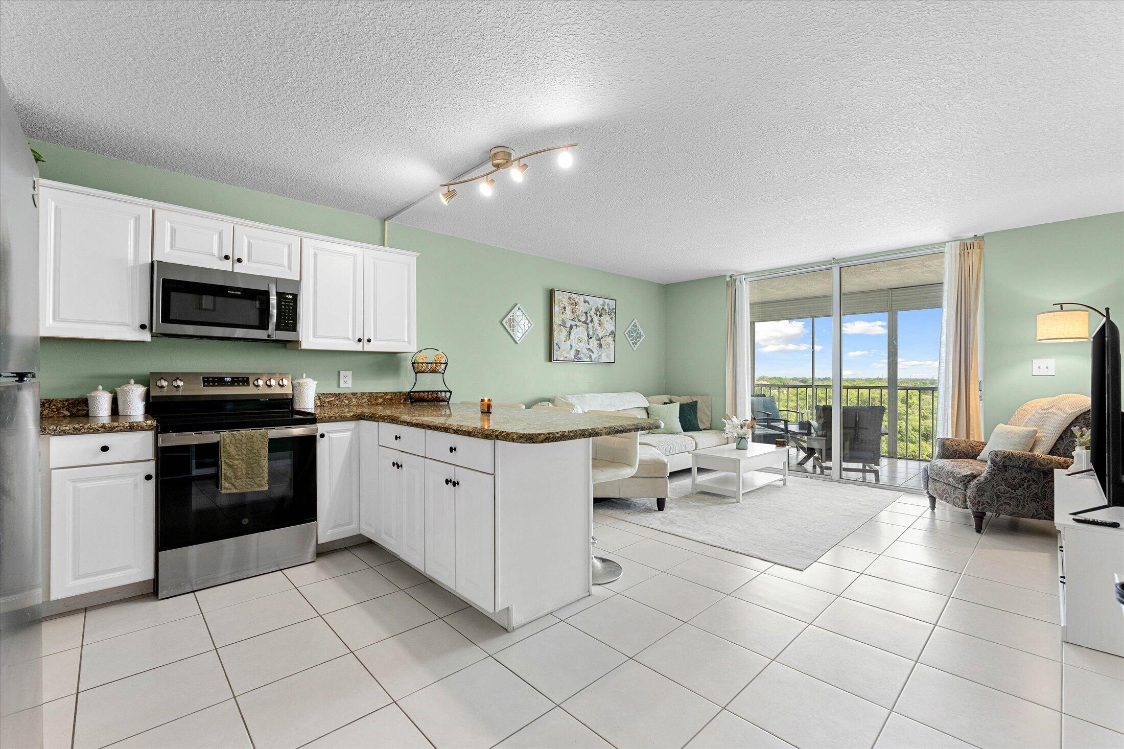 WATERS EDGE TOWERS CONDO - Residential