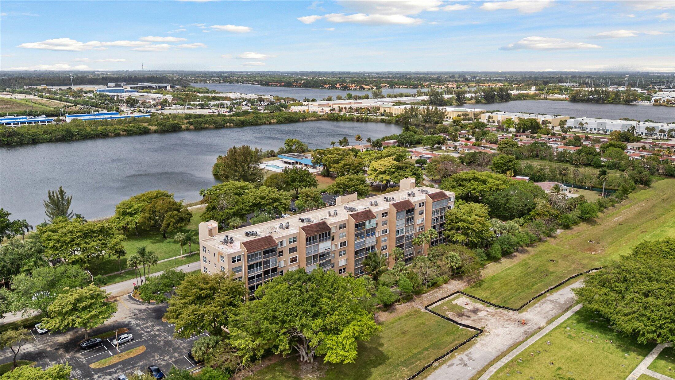 WATERS EDGE TOWERS CONDO - Residential