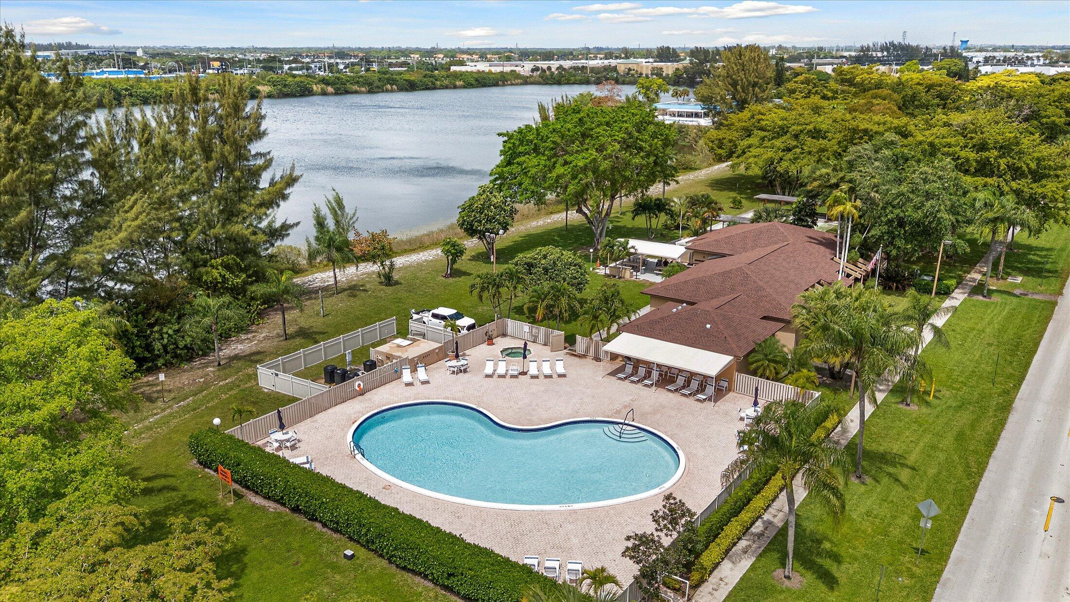 WATERS EDGE TOWERS CONDO - Residential