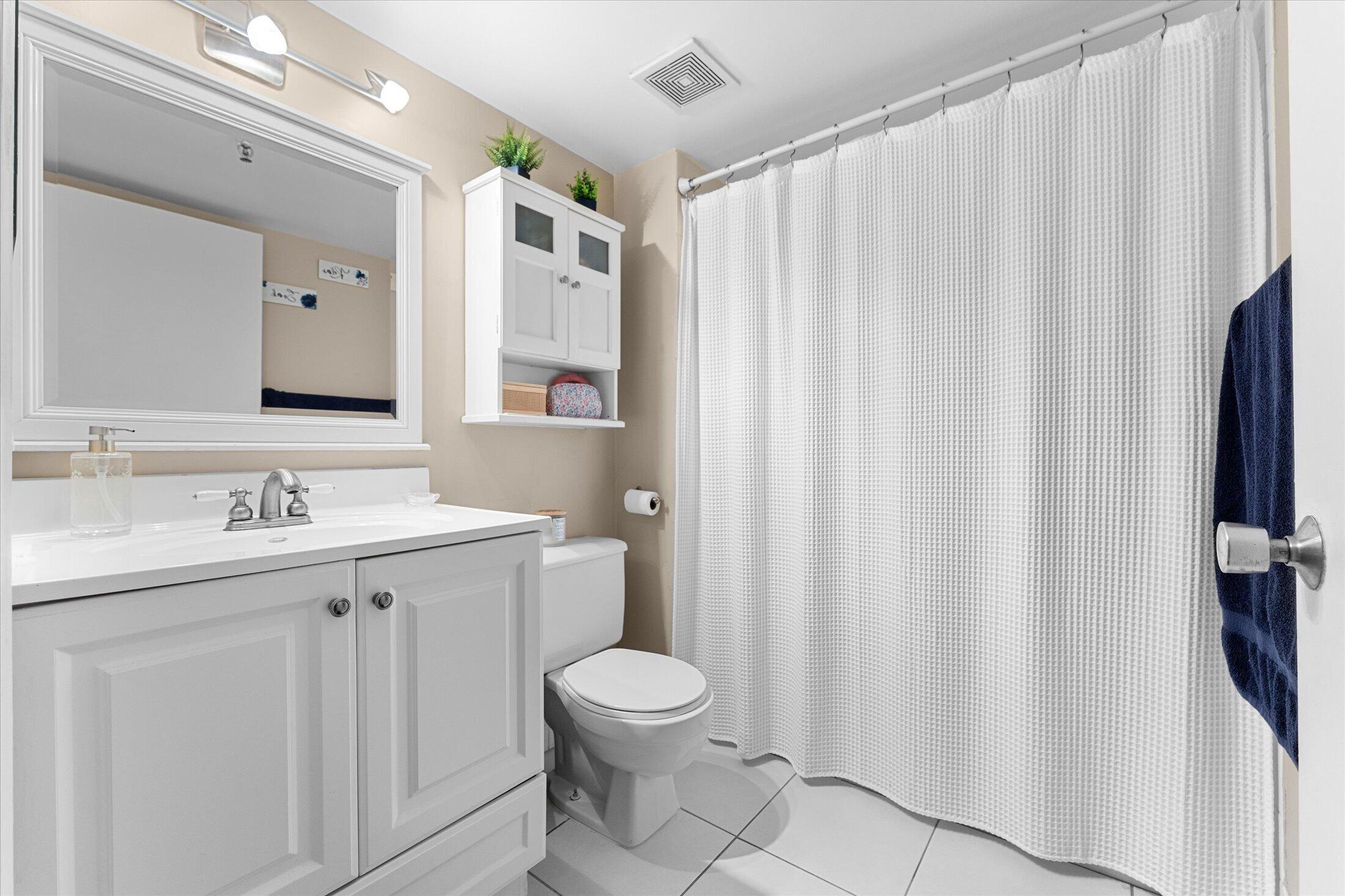 WATERS EDGE TOWERS CONDO - Residential