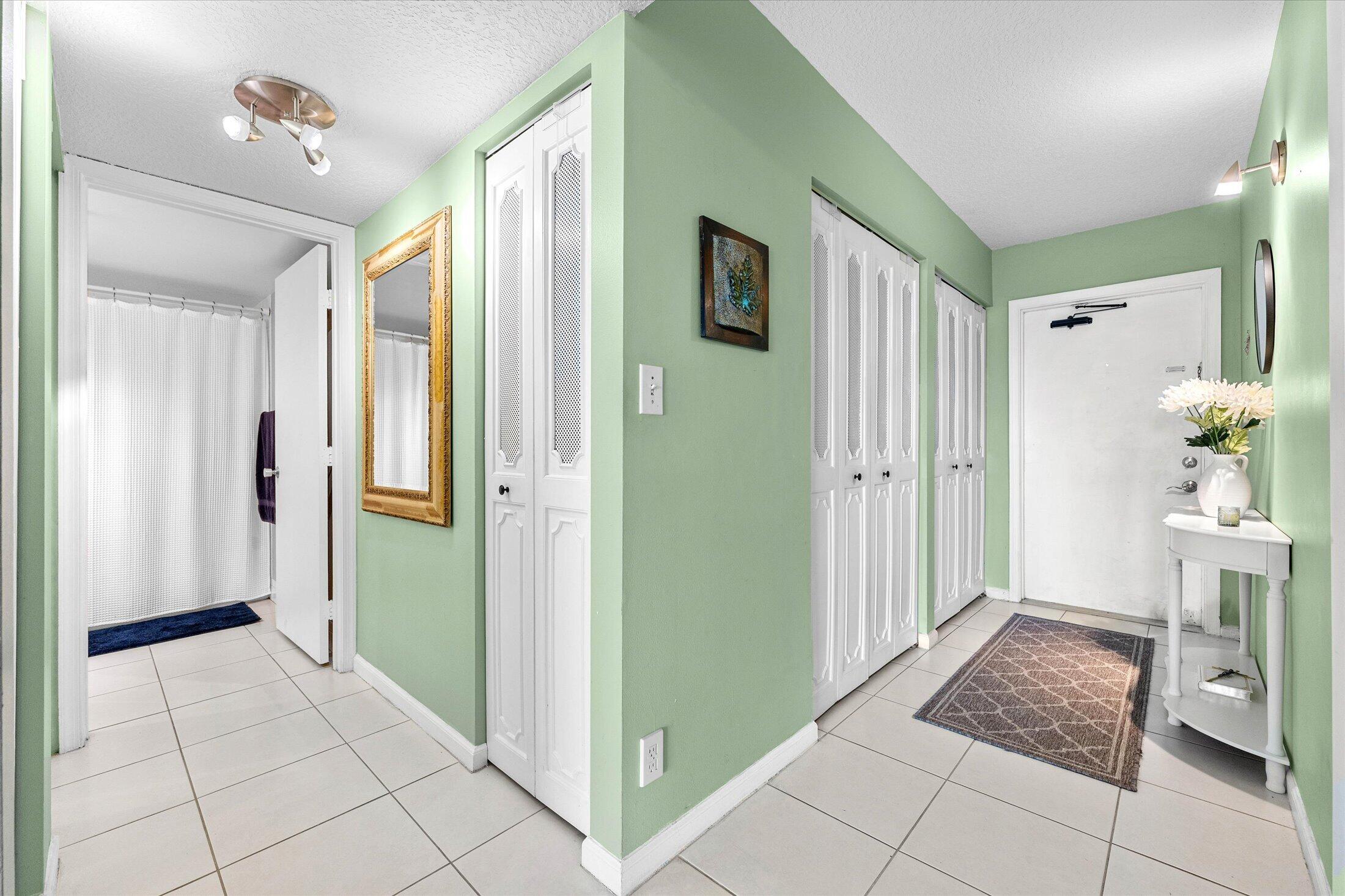 4570 NW 18th Avenue 704