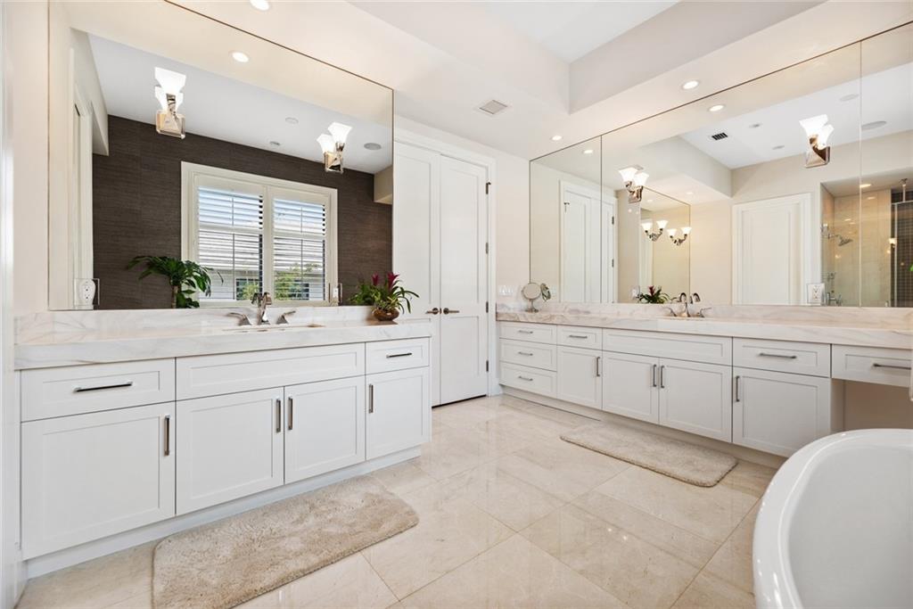 Barcelona Isle 27-10 B - Residential