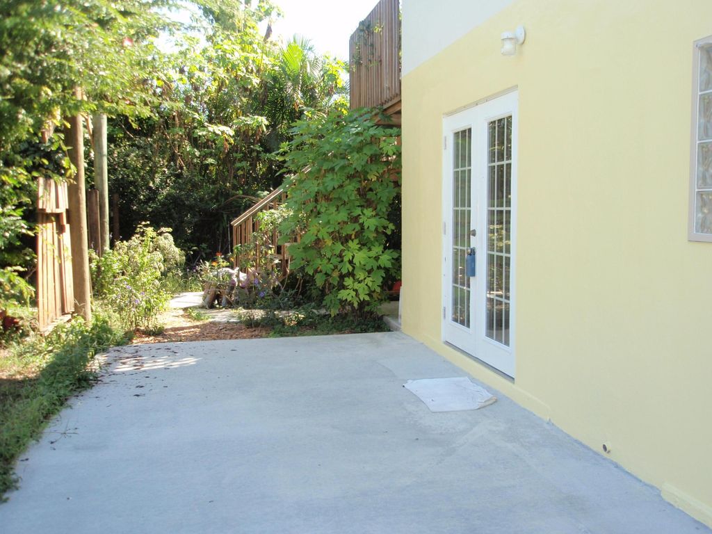 Photo of 852 E 14th Street #A, Stuart, FL 34994 (MLS # R11004085)