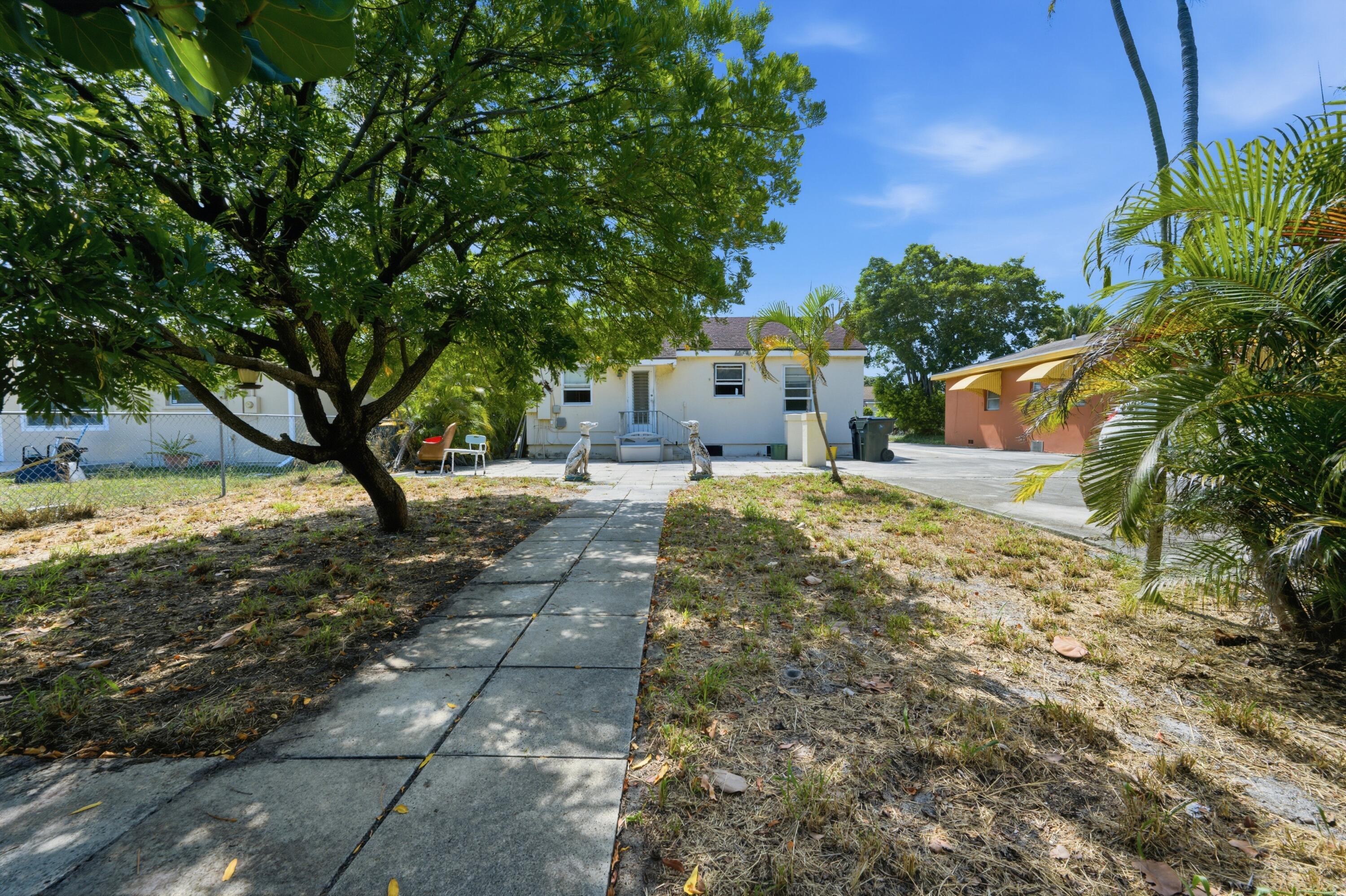 1214 N C Street