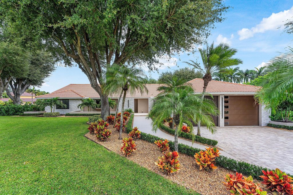 Photo of 8274 Sawpine Road, Delray Beach, FL 33446 (MLS # R11143625)