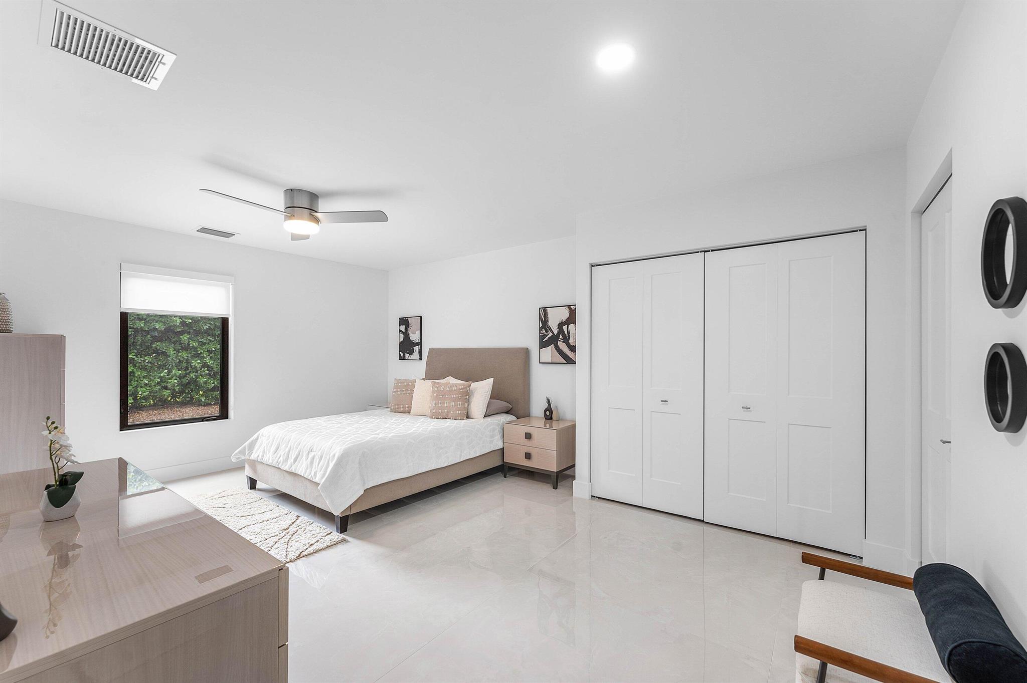 DELRAY LAKES EST - Residential