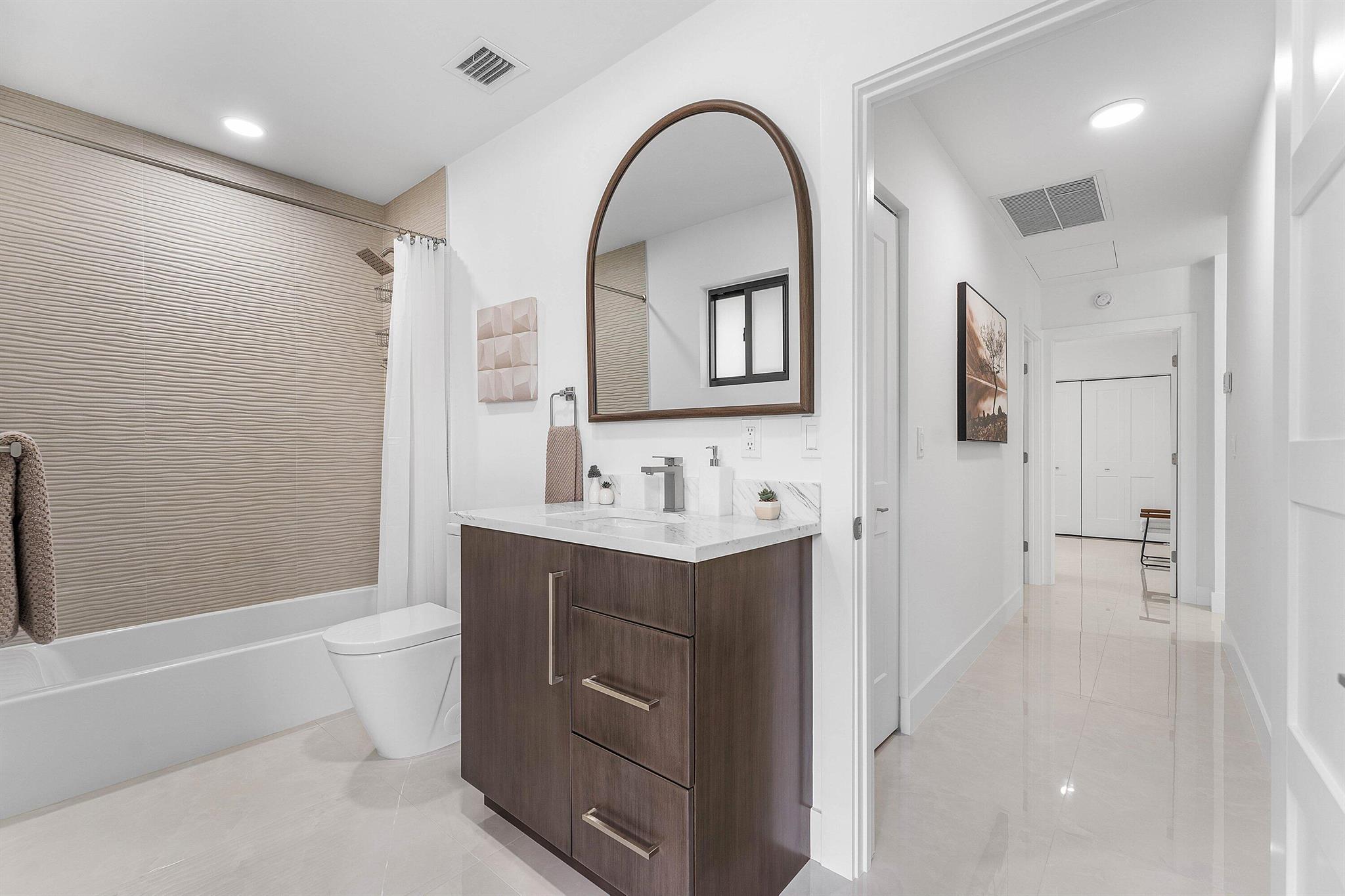 DELRAY LAKES EST - Residential