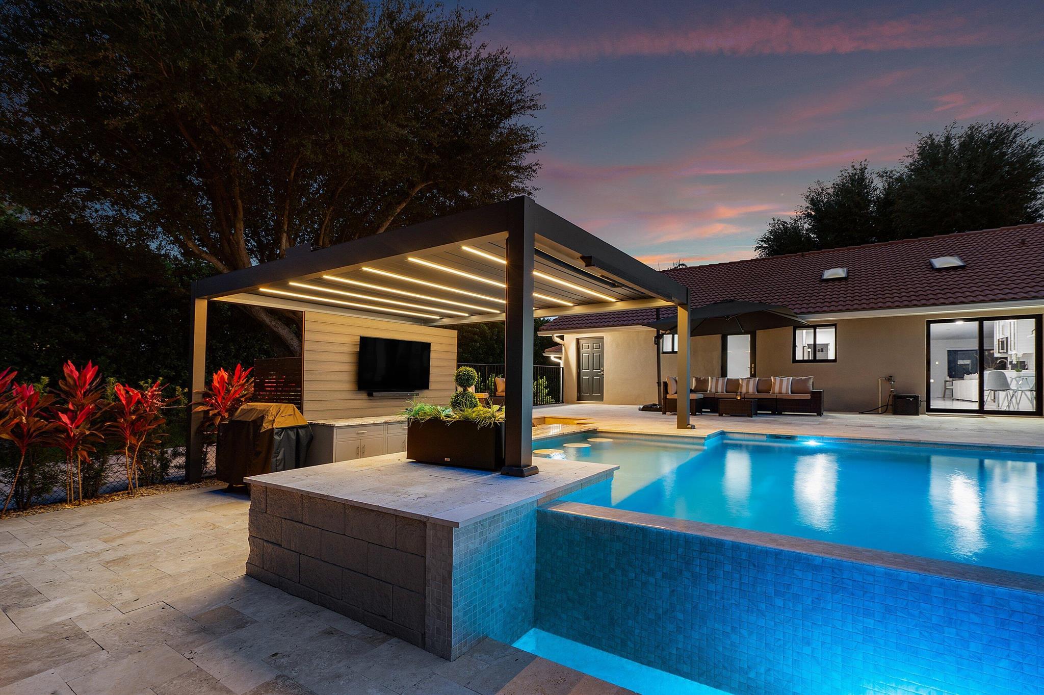 DELRAY LAKES EST - Residential