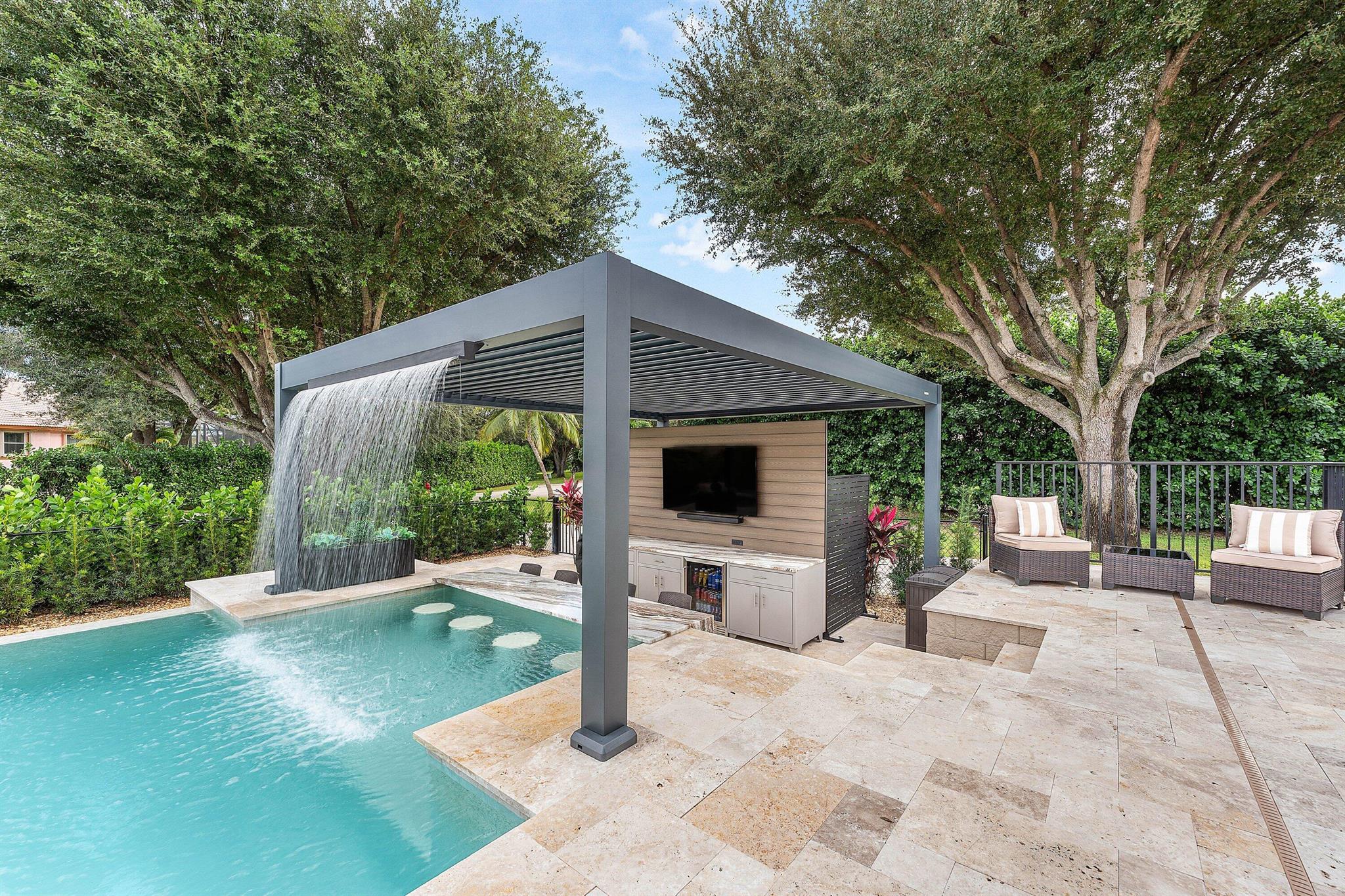 DELRAY LAKES EST - Residential