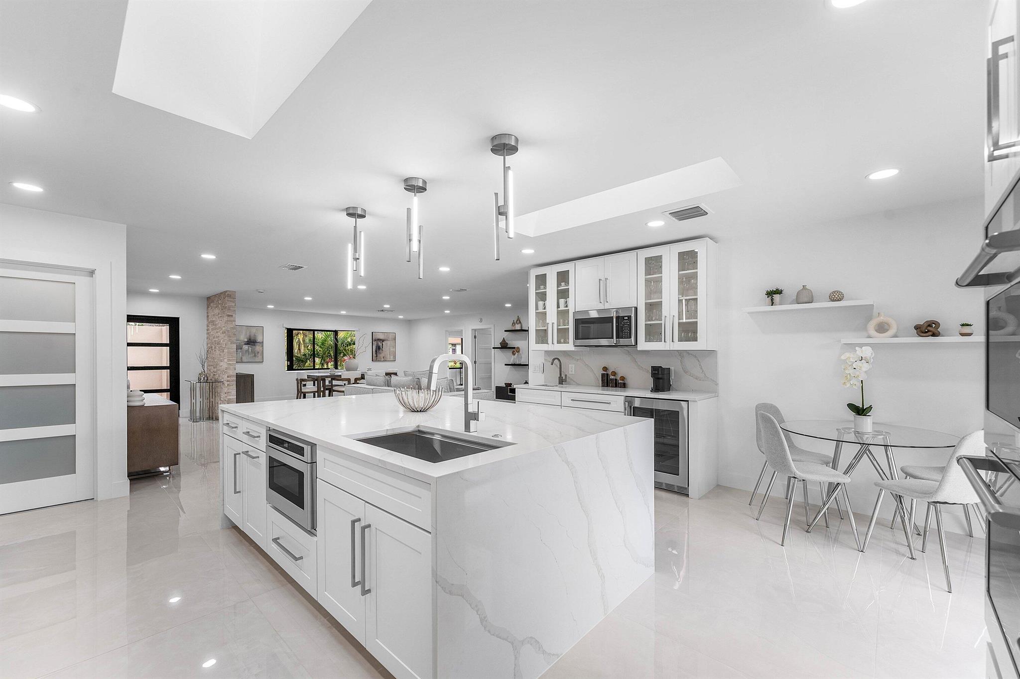 DELRAY LAKES EST - Residential