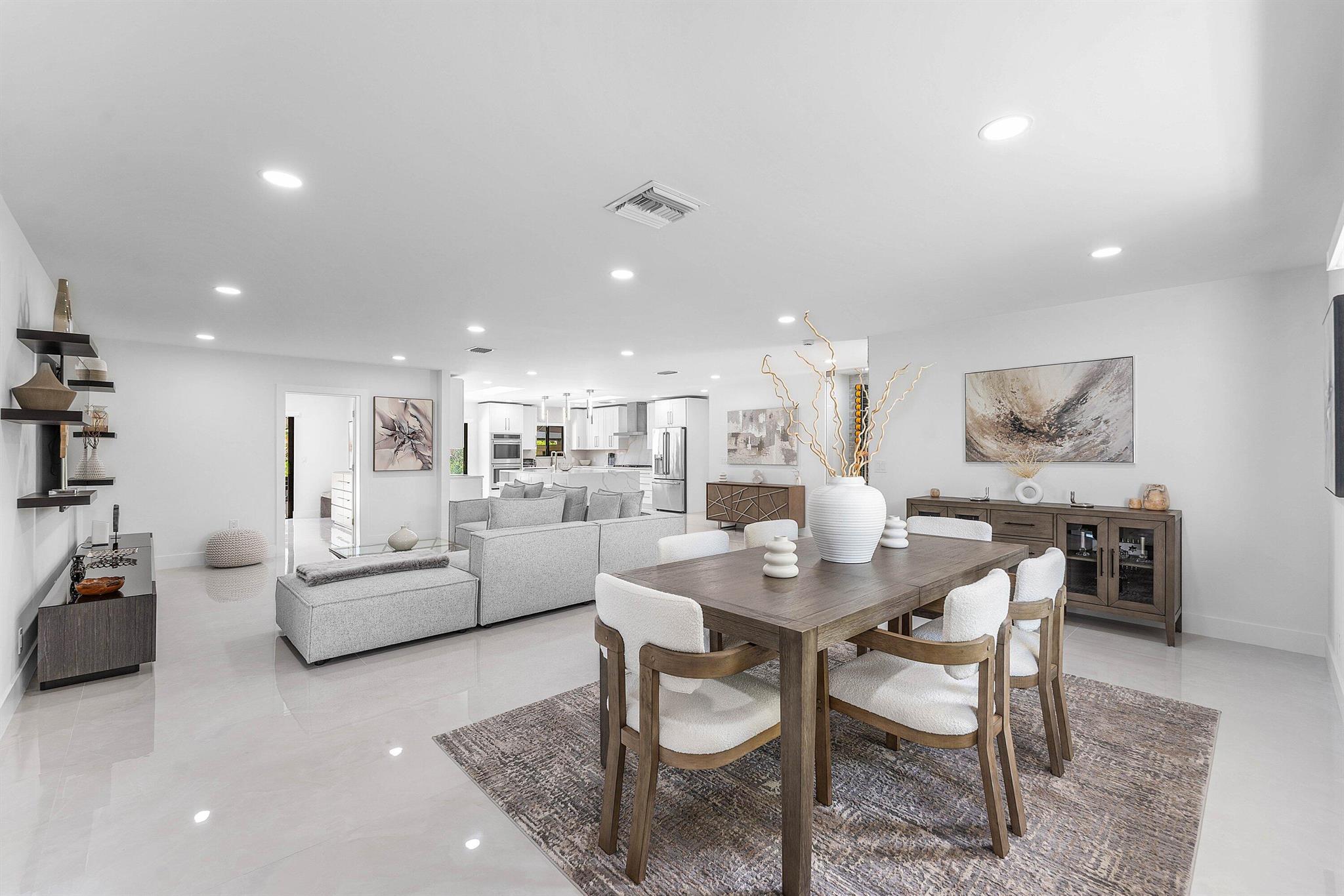 DELRAY LAKES EST - Residential