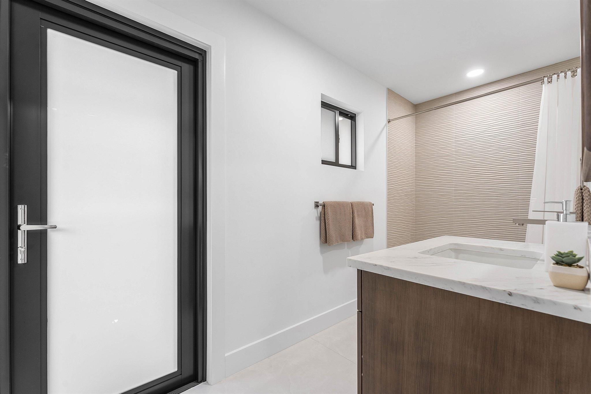 DELRAY LAKES EST - Residential