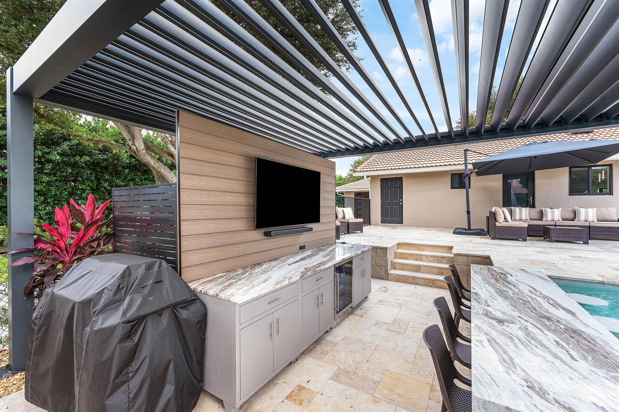 DELRAY LAKES EST - Residential