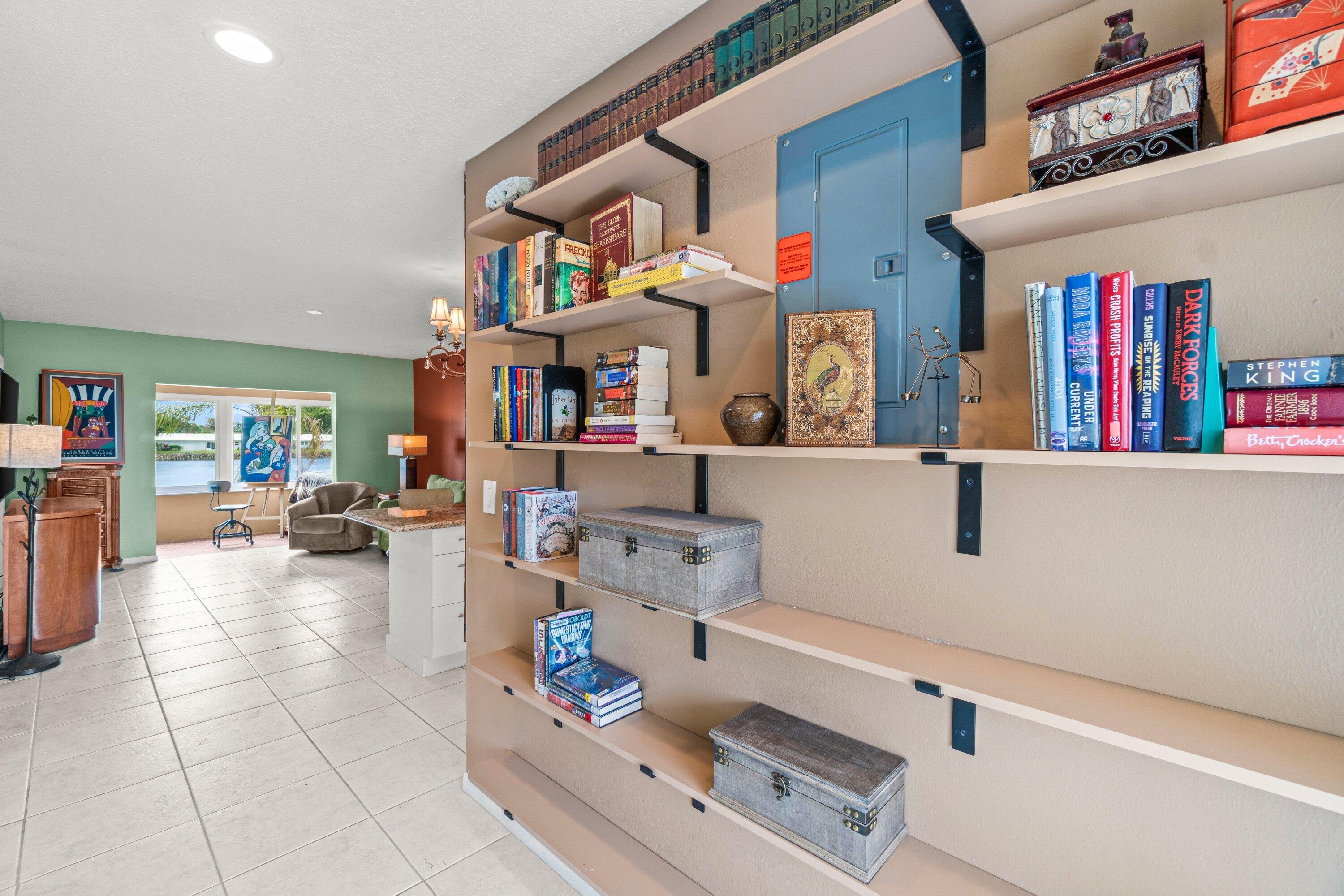 1118 Lake Terrace 217 H