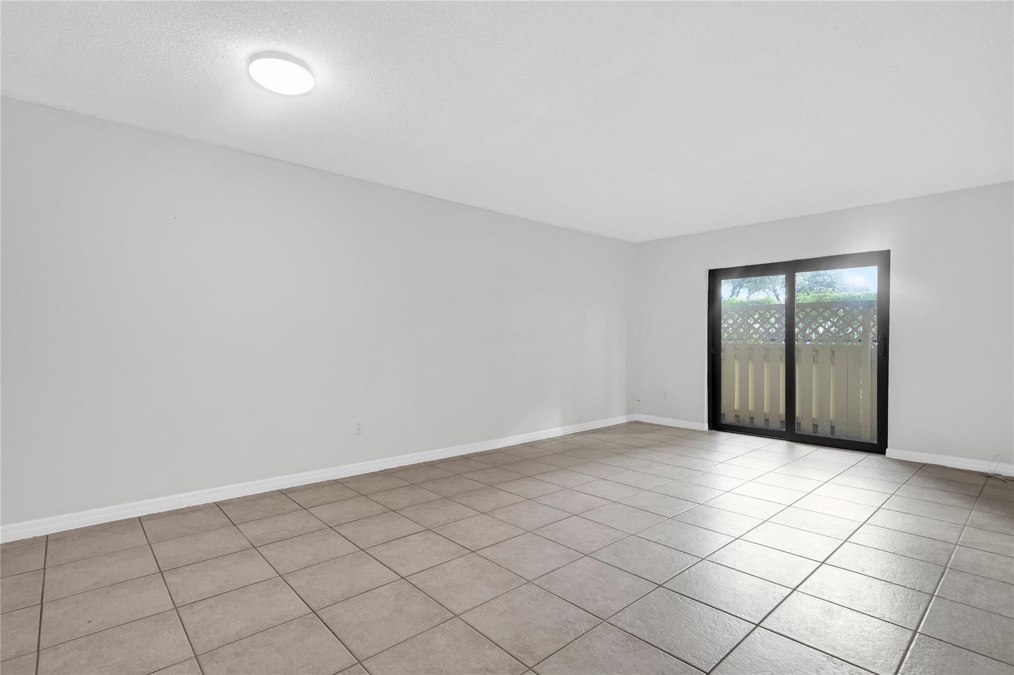 COURTYARDS AT KENDALL - Residential