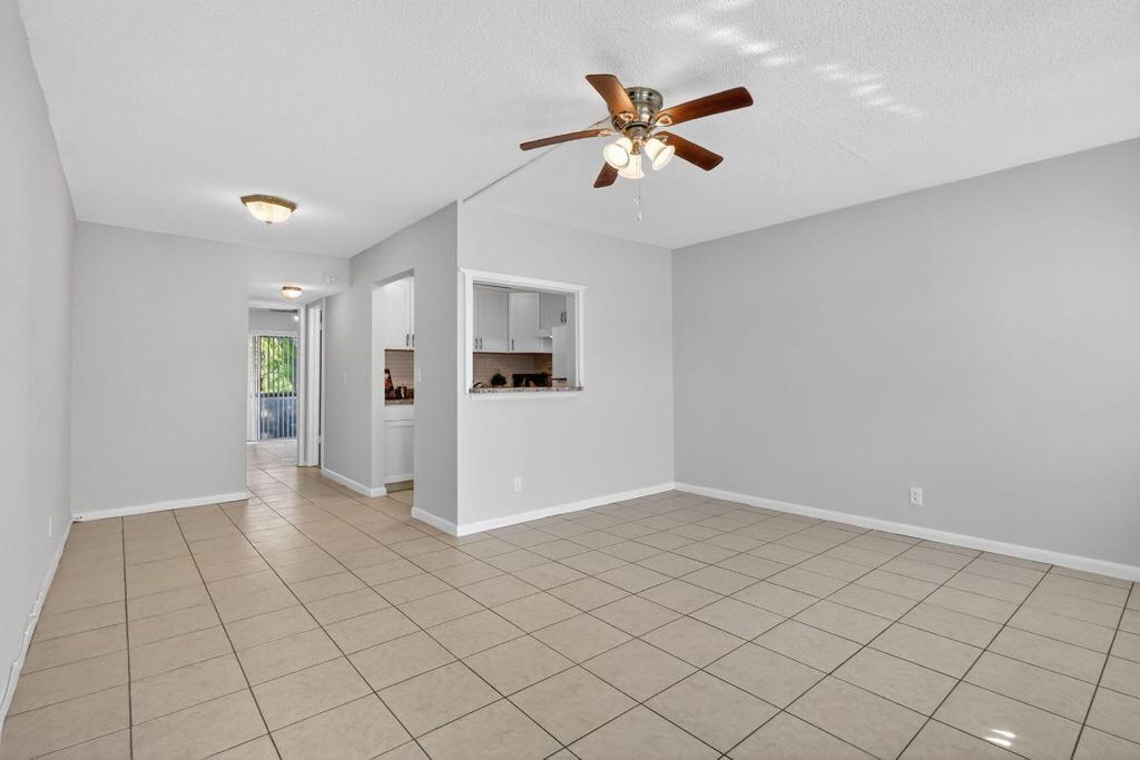 Photo of 378 Sheffield P, West Palm Beach, FL 33417 (MLS # R11156250)