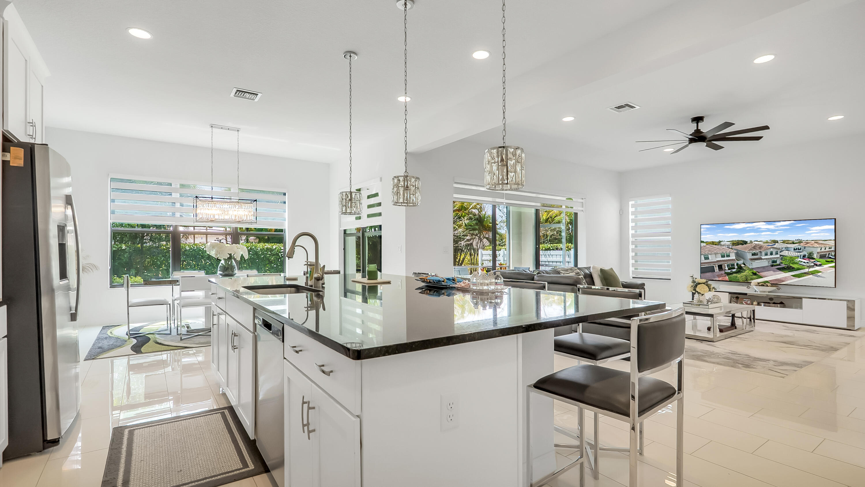 CORAL LAGO - Residential