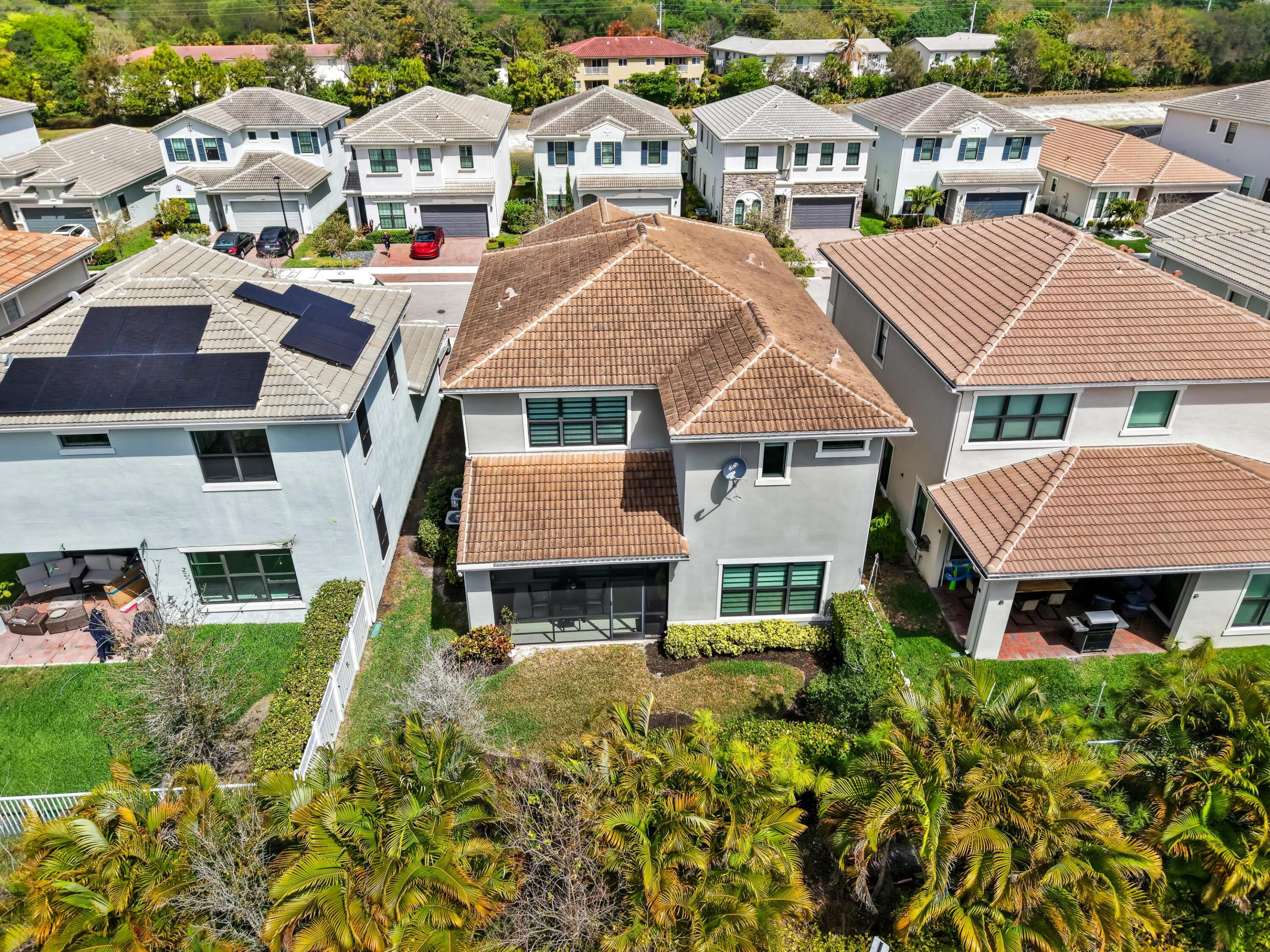 CORAL LAGO - Residential