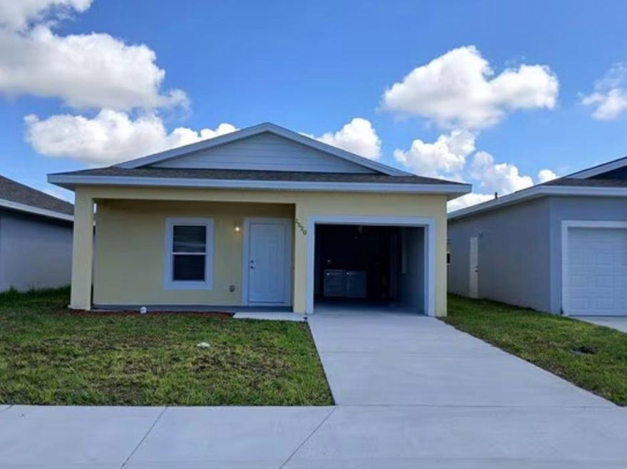 Beautiful 3/2 home! Including washer and dryer, stylish wood kitchen cabinets, and quartz countertops. Includes sprinkler system and one-car garage. Gated community offers pool and playground. Conveniently located in Sebring near shopping, restaurants, hospitals, churches, and the Sebring International Raceway.