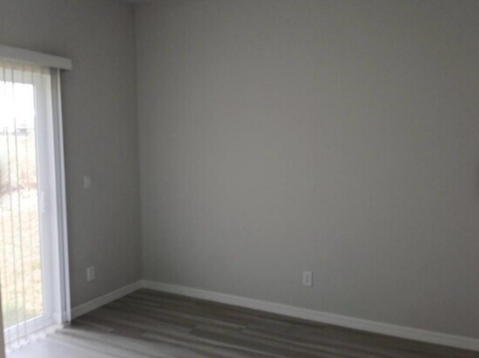 LAS VILLAS AT KENILWORTH - Residential Lease